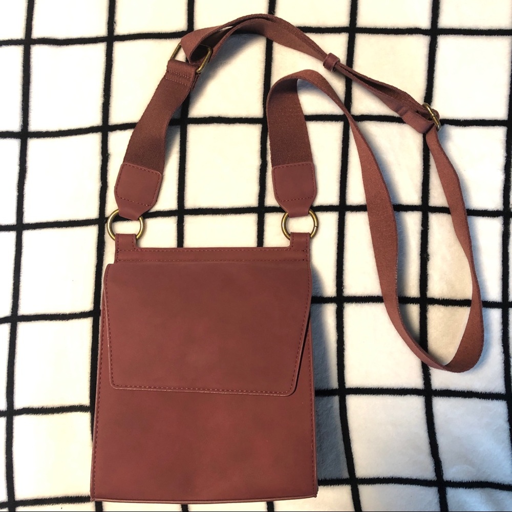 Maroon Saddle Purse